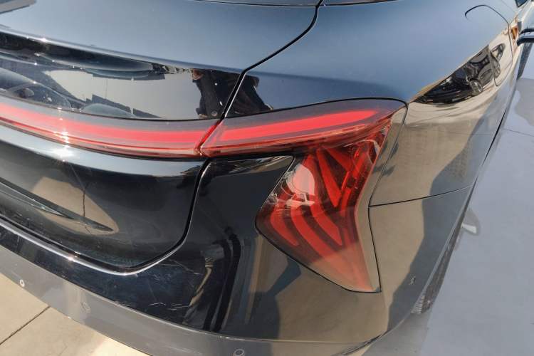 Used Hongqi EH7 2024 690 Pro Right Rear Taillight