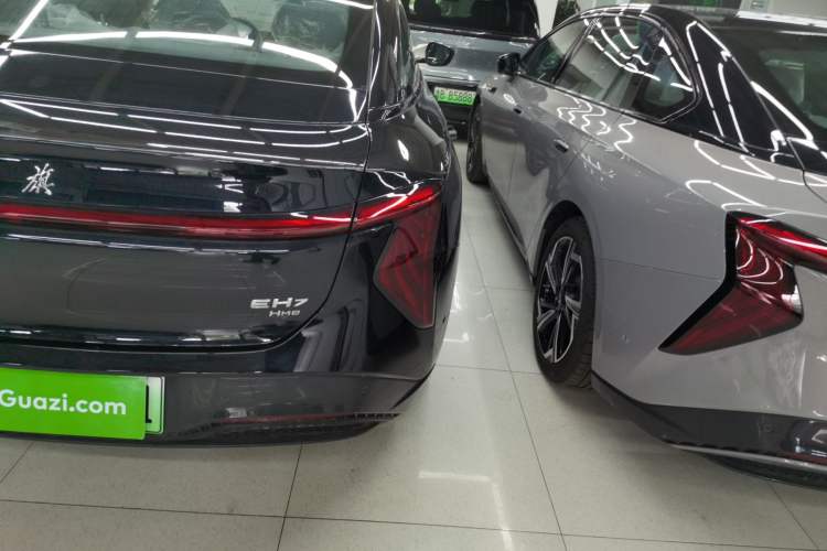 Used Hongqi EH7 2024 640 Pro+ All-Wheel Drive Right Rear Taillight