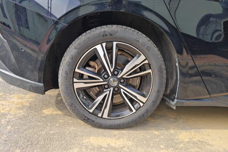Used Hongqi EH7 2024 690 Pro Right Rear Wheel Hub