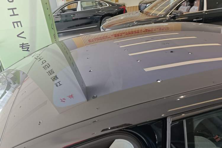 Used Hongqi EH7 2024 690 Pro Roof