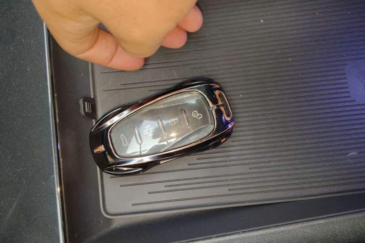 Used Hongqi EH7 2024 690 Pro Vehicle Key