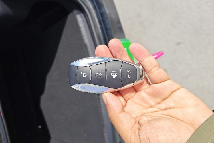 Used Hongqi EH7 2024 690 Pro Vehicle Key