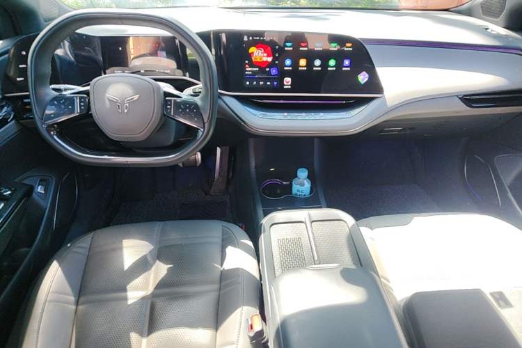 Used Hongqi EH7 2024 690 Pro Center Console
