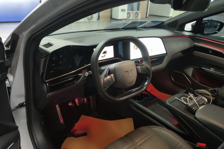 Used Hongqi EH7 2024 690 Pro Center Console