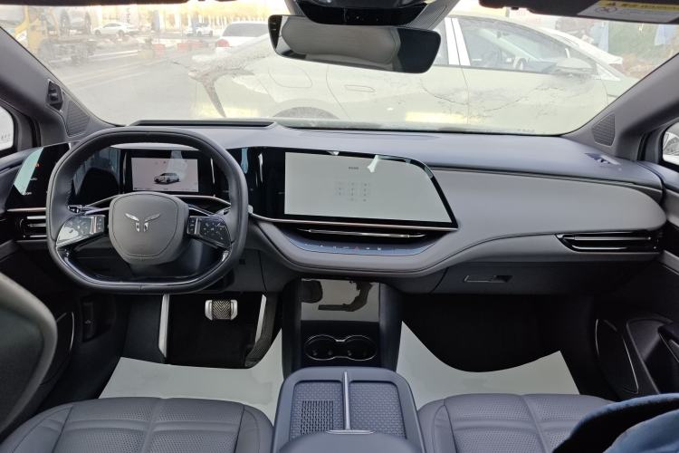 Used Hongqi EH7 2024 760 Pro+ Four-Wheel Drive Version Center Console