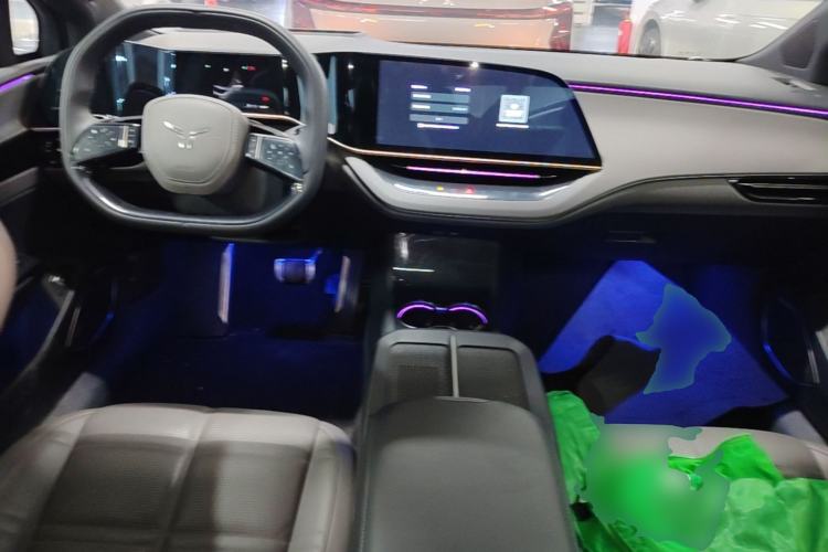 Used Hongqi EH7 2024 760 Pro+ Four-Wheel Drive Version Center Console