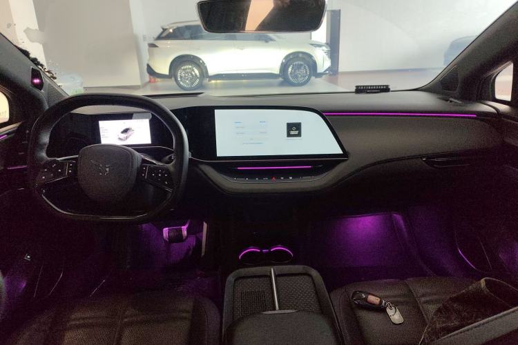 Used Hongqi EH7 2024 760 Pro+ Four-Wheel Drive Version Center Console