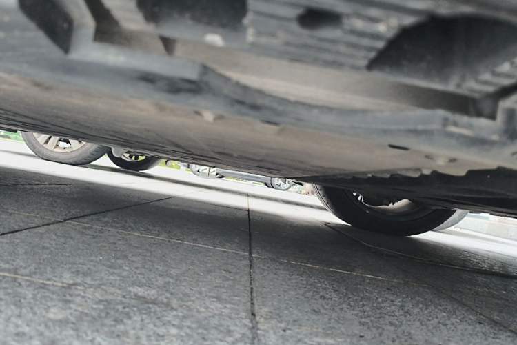 Used Hongqi EH7 2024 760 Pro+ Four-Wheel Drive Version Chassis Rear Left