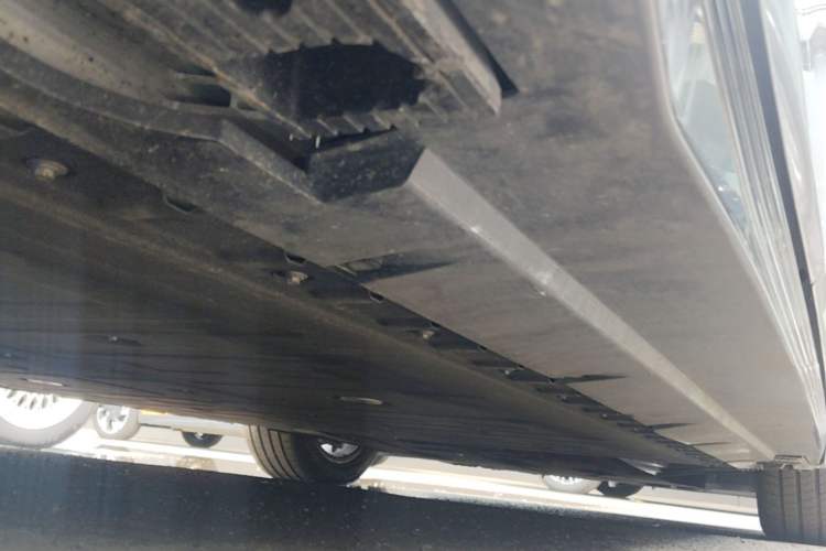 Used Hongqi EH7 2024 820 Pro Chassis Rear Right