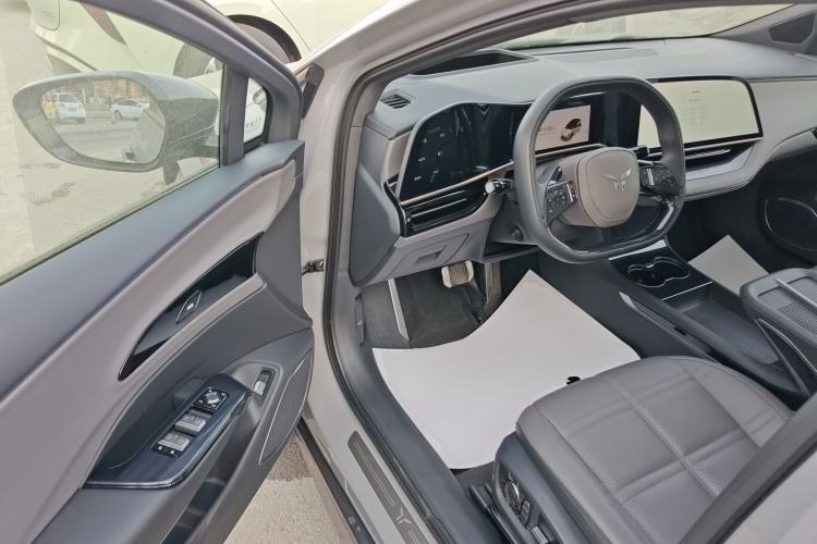 Used Hongqi EH7 2024 760 Pro+ Four-Wheel Drive Version Driver Seat