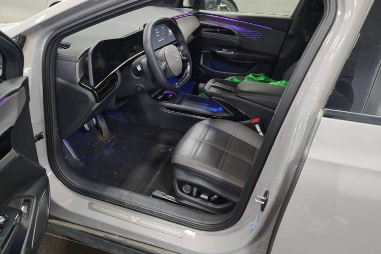 Used Hongqi EH7 2024 760 Pro+ Four-Wheel Drive Version Driver Seat