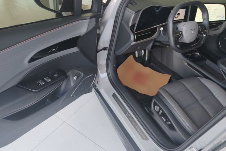 Used Hongqi EH7 2024 820 Pro Driver Seat