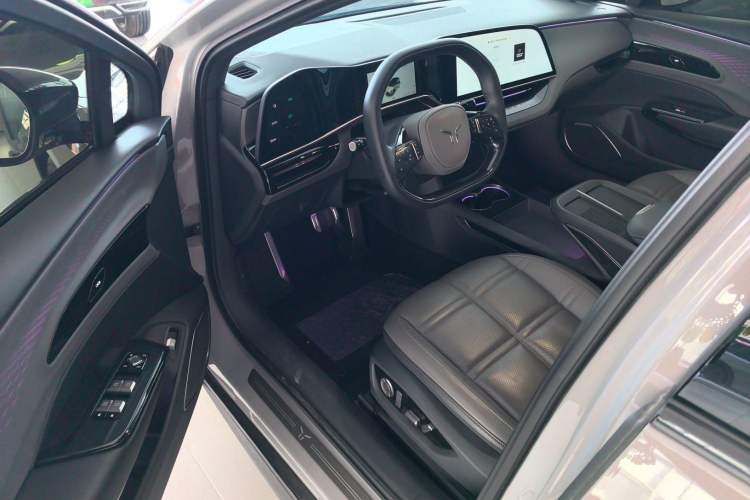 Used Hongqi EH7 2024 820 Pro Driver Seat