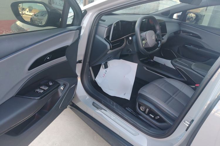 Used Hongqi EH7 2024 760 Pro+ Four-Wheel Drive Version Driver Seat