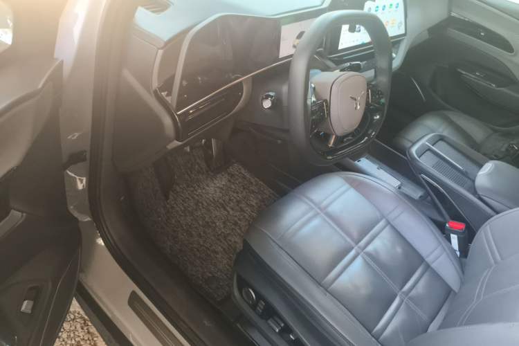Used Hongqi EH7 2024 820 Pro Driver Seat