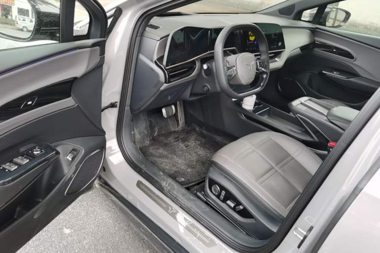 Used Hongqi EH7 2024 760 Pro+ Four-Wheel Drive Version Driver Seat