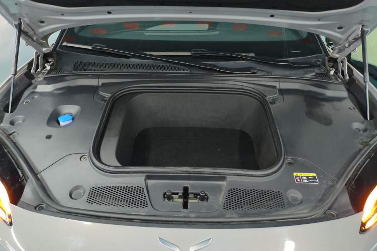Used Hongqi EH7 2024 690 Pro Engine Bay
