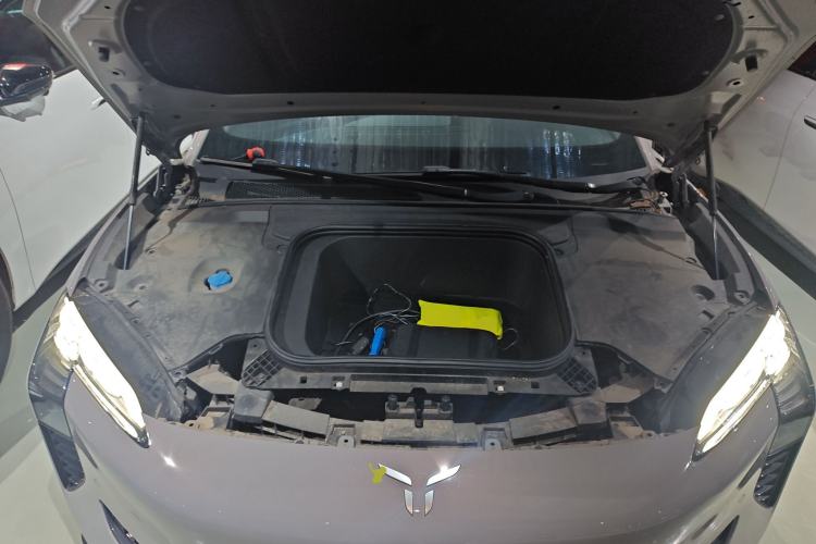 Used Hongqi EH7 2024 820 Pro Engine Bay