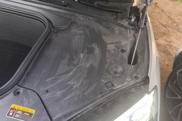 Used Hongqi EH7 2024 820 Pro Engine Bay Left