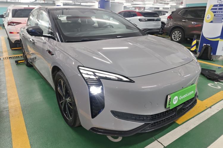 Used Hongqi EH7 2024 690 Pro Exterior 2