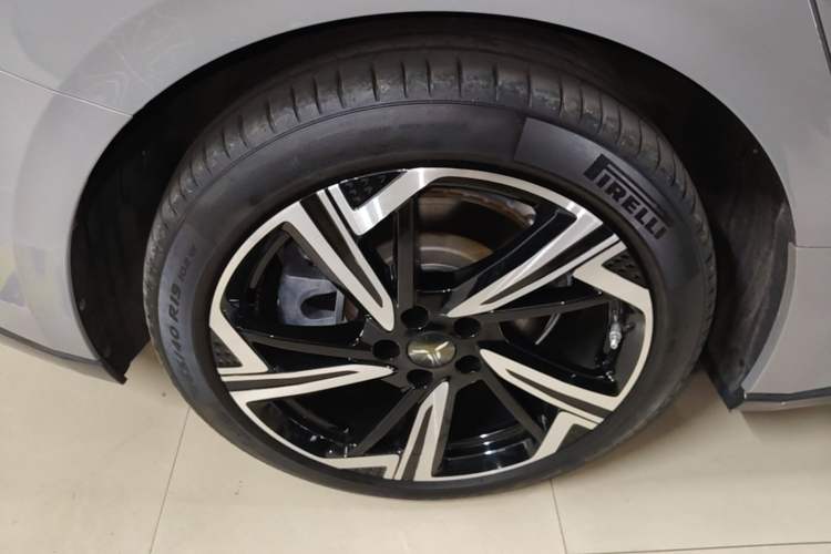 Used Hongqi EH7 2024 760 Pro+ Four-Wheel Drive Version Exterior 5