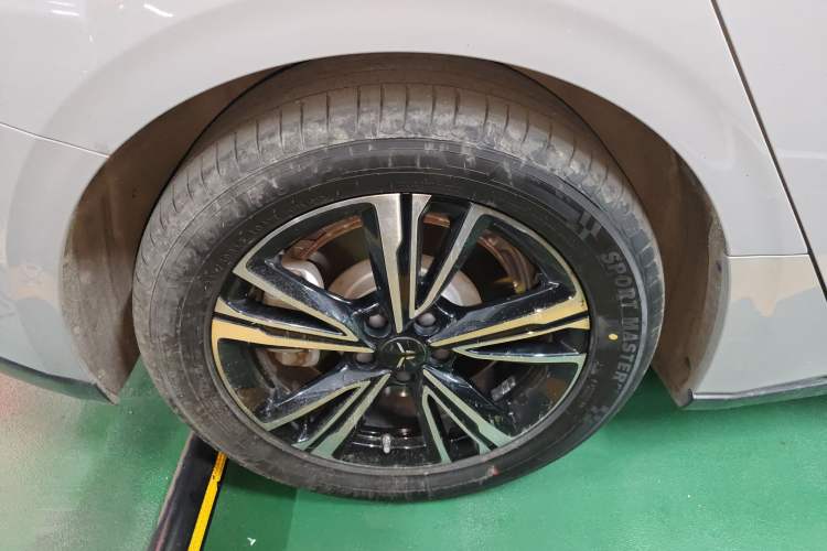 Used Hongqi EH7 2024 690 Pro Exterior 8