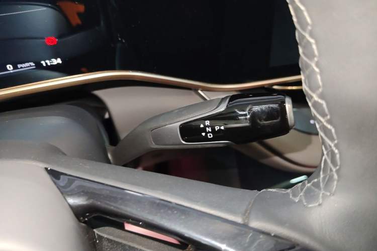 Used Hongqi EH7 2024 760 Pro+ Four-Wheel Drive Version Gear Lever