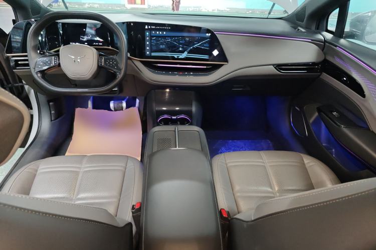 Used Hongqi EH7 2024 690 Pro Interior 2
