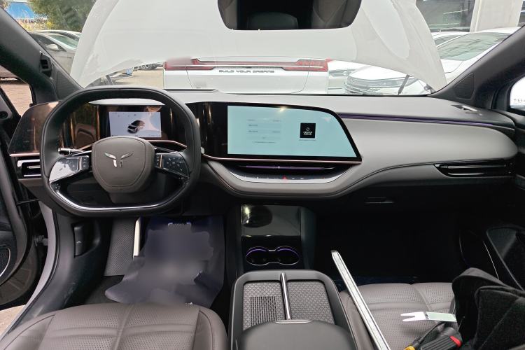Used Hongqi EH7 2024 760 Pro+ Four-Wheel Drive Version Interior 2