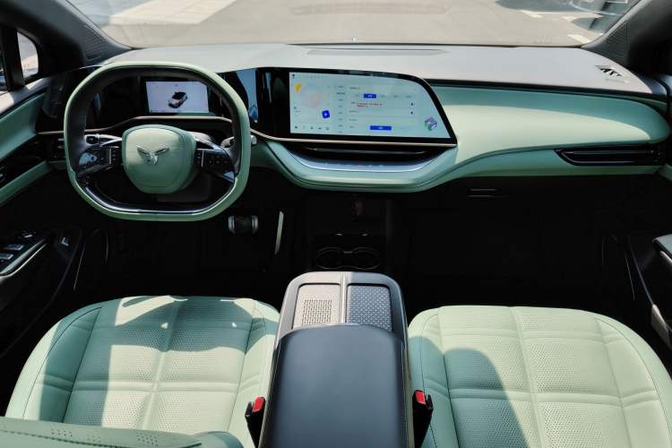 Used Hongqi EH7 2024 820 Pro Interior 3