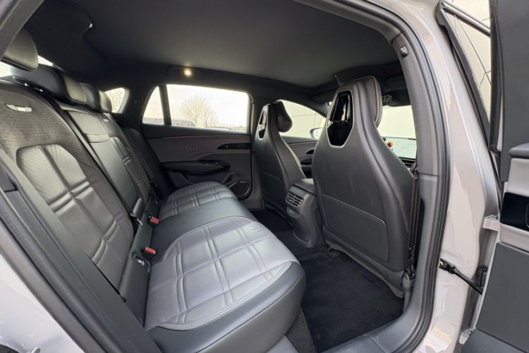 Used Hongqi EH7 2024 760 Pro+ Four-Wheel Drive Version Interior 3