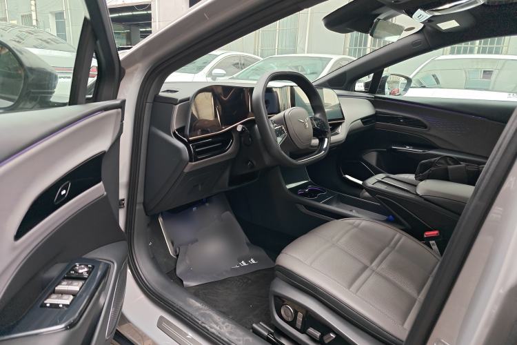 Used Hongqi EH7 2024 760 Pro+ Four-Wheel Drive Version Interior 3
