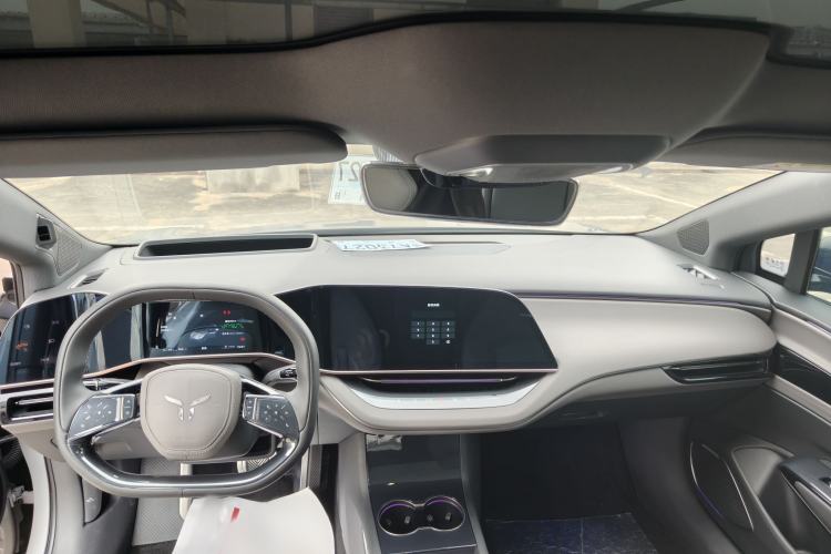 Used Hongqi EH7 2024 760 Pro+ Four-Wheel Drive Version Interior 4