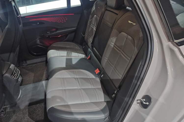 Used Hongqi EH7 2024 820 Pro Interior 4