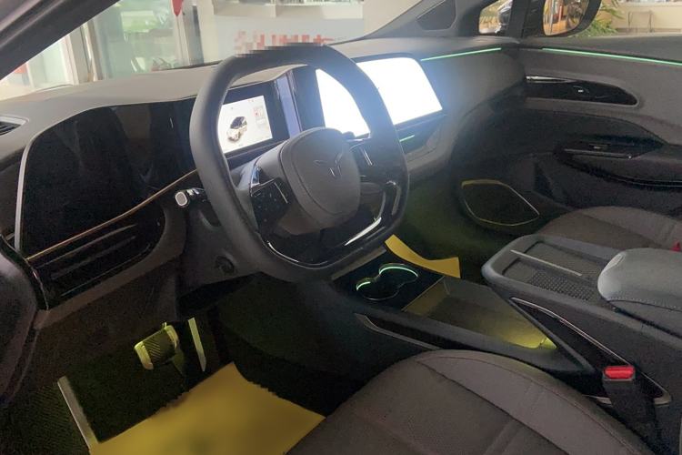 Used Hongqi EH7 2024 640 Pro+ All-Wheel-Drive Glory Edition Interior 4