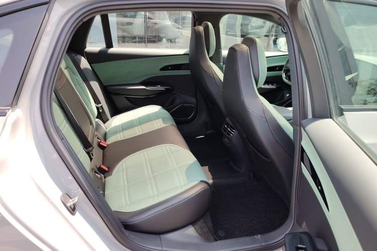 Used Hongqi EH7 2024 820 Pro Interior 5