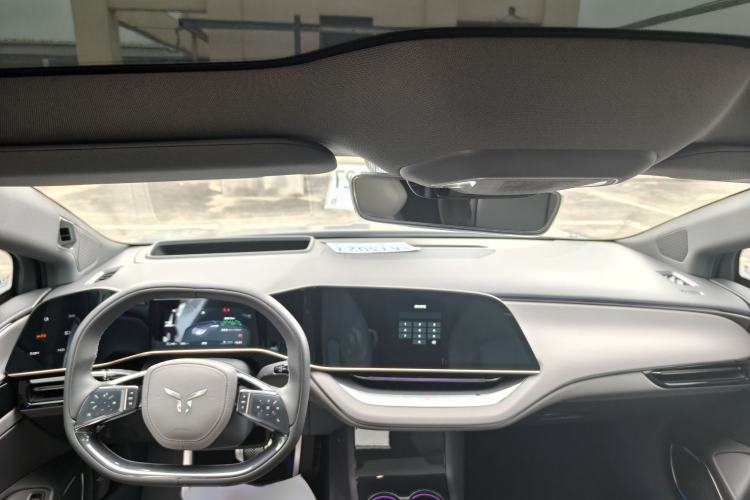 Used Hongqi EH7 2024 760 Pro+ Four-Wheel Drive Version Interior 5