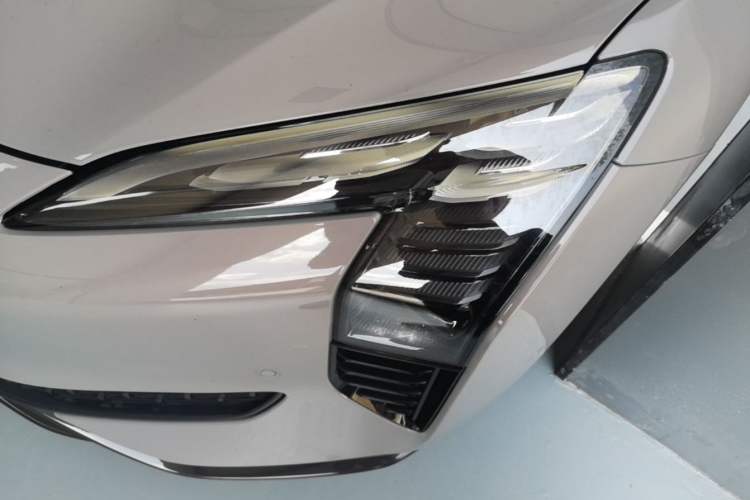 Used Hongqi EH7 2024 760 Pro+ Four-Wheel Drive Version Left Front Headlight