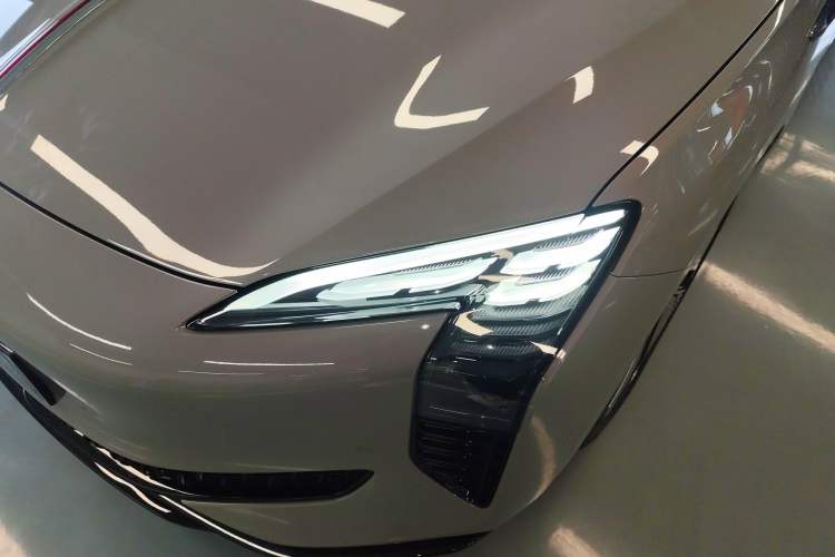 Used Hongqi EH7 2024 640 Pro+ All-Wheel Drive Left Front Headlight