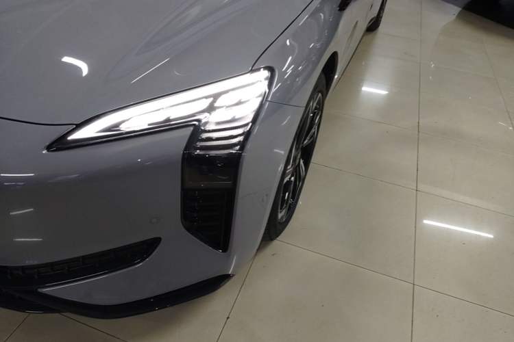 Used Hongqi EH7 2024 760 Pro+ Four-Wheel Drive Version Left Front Headlight