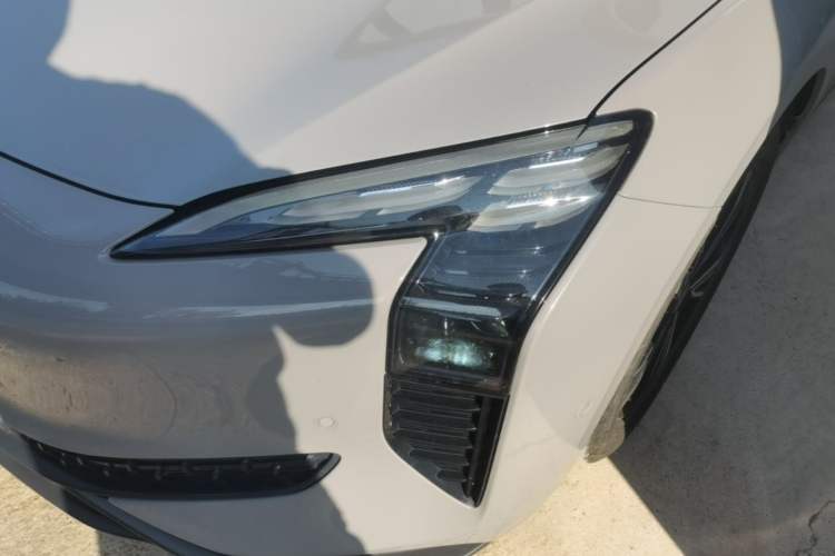 Used Hongqi EH7 2024 820 Pro Left Front Headlight