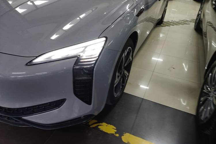 Used Hongqi EH7 2024 760 Pro+ Four-Wheel Drive Version Left Front Headlight