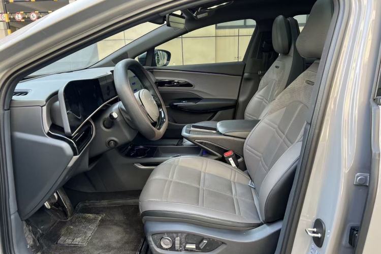 Used Hongqi EH7 2024 760 Pro+ Four-Wheel Drive Version Left Front Seat