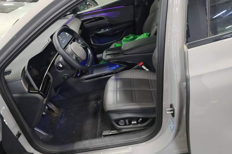 Used Hongqi EH7 2024 760 Pro+ Four-Wheel Drive Version Left Front Seat