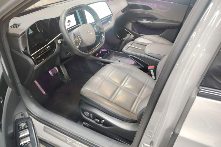 Used Hongqi EH7 2024 760 Pro+ Four-Wheel Drive Version Left Front Seat