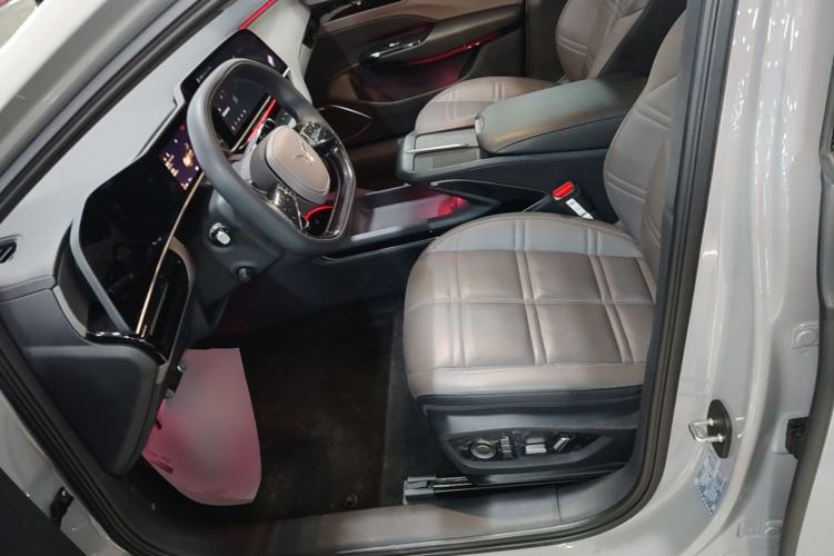 Used Hongqi EH7 2024 760 Pro+ Four-Wheel Drive Version Left Front Seat