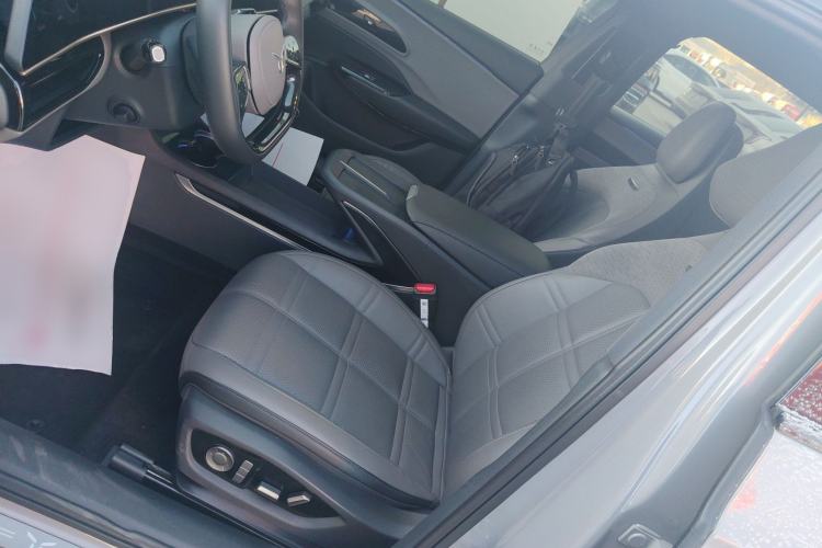 Used Hongqi EH7 2024 760 Pro+ Four-Wheel Drive Version Left Front Seat
