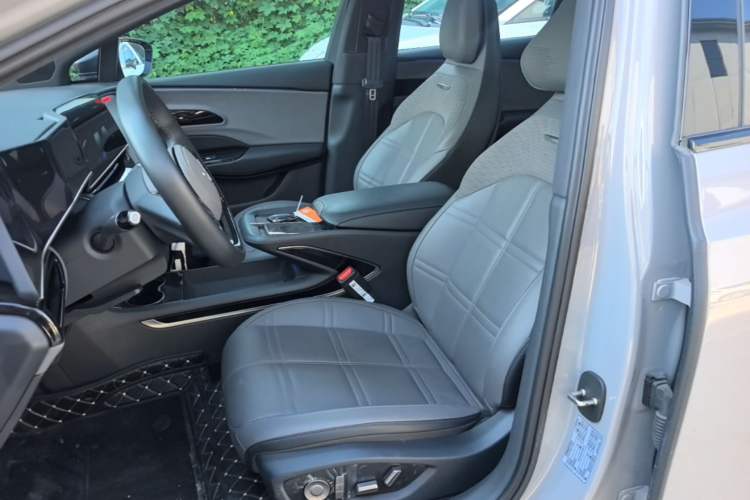 Used Hongqi EH7 2024 820 Pro Left Front Seat