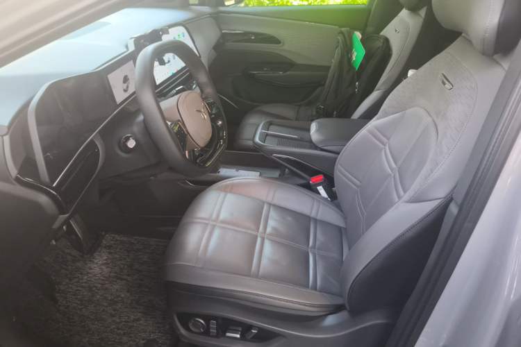 Used Hongqi EH7 2024 820 Pro Left Front Seat