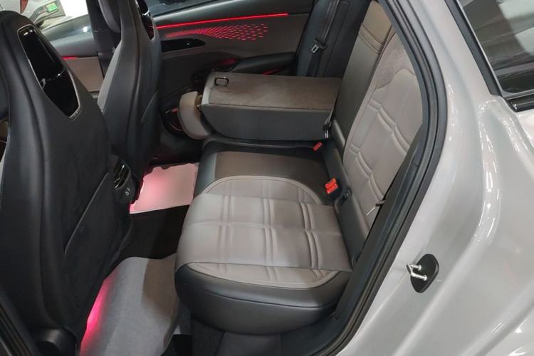 Used Hongqi EH7 2024 760 Pro+ Four-Wheel Drive Version Left Rear Seat